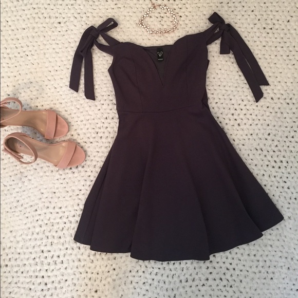 Windsor Dresses & Skirts - Sexy skater dress ruffle skirt dark gray Sz small